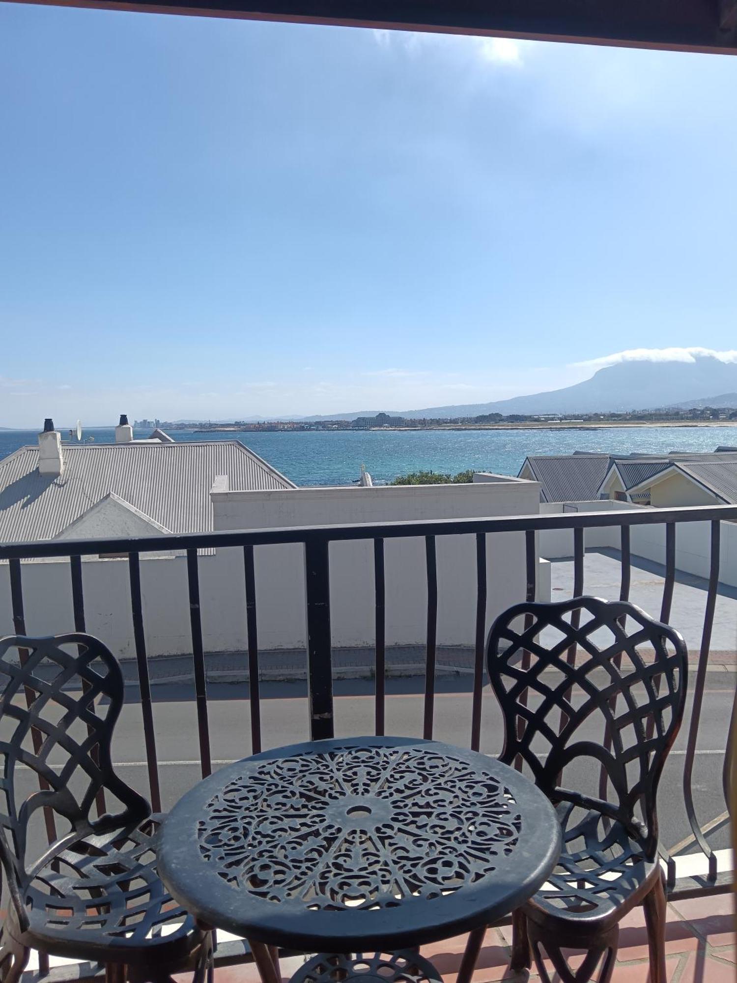 Berg En Zee Guesthouse Gordon's Bay Eksteriør billede