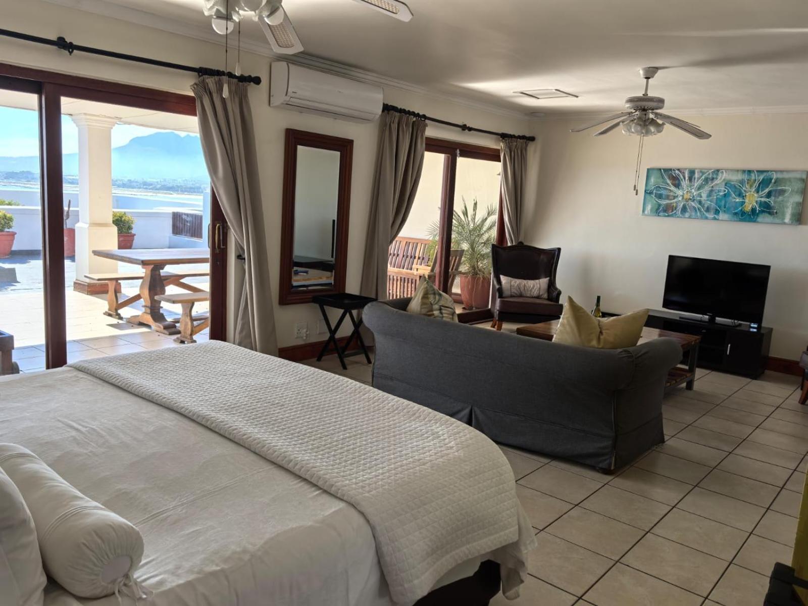 Berg En Zee Guesthouse Gordon's Bay Eksteriør billede
